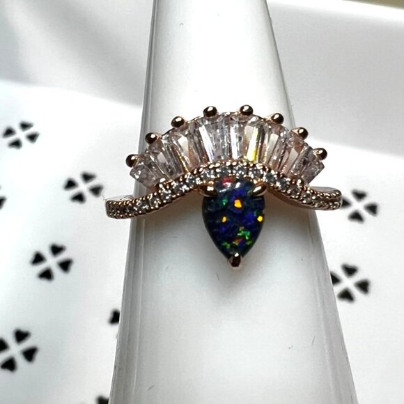 Ring Bomb Party Ring, #4154 ,NWOT, size 7, green gemstone rose gold band - Picture 2 of 6